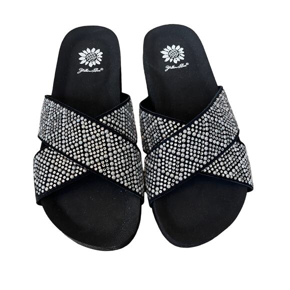 Yellow Box Harme Blingy Slides - New In Box - Size 8.5M - Picture 1 of 6